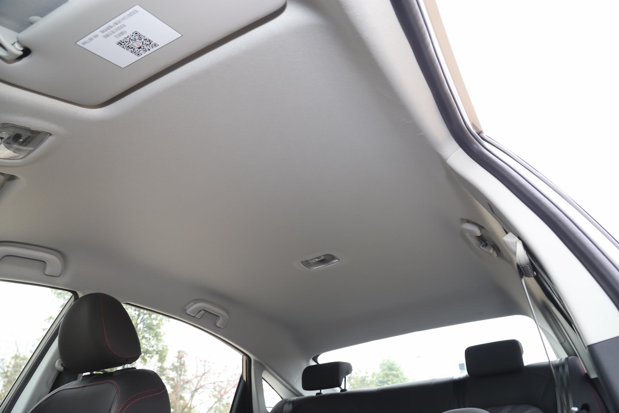 复刻版的大众三厢家轿，更便宜更漂亮，油耗6.4L，带你看景逸S50