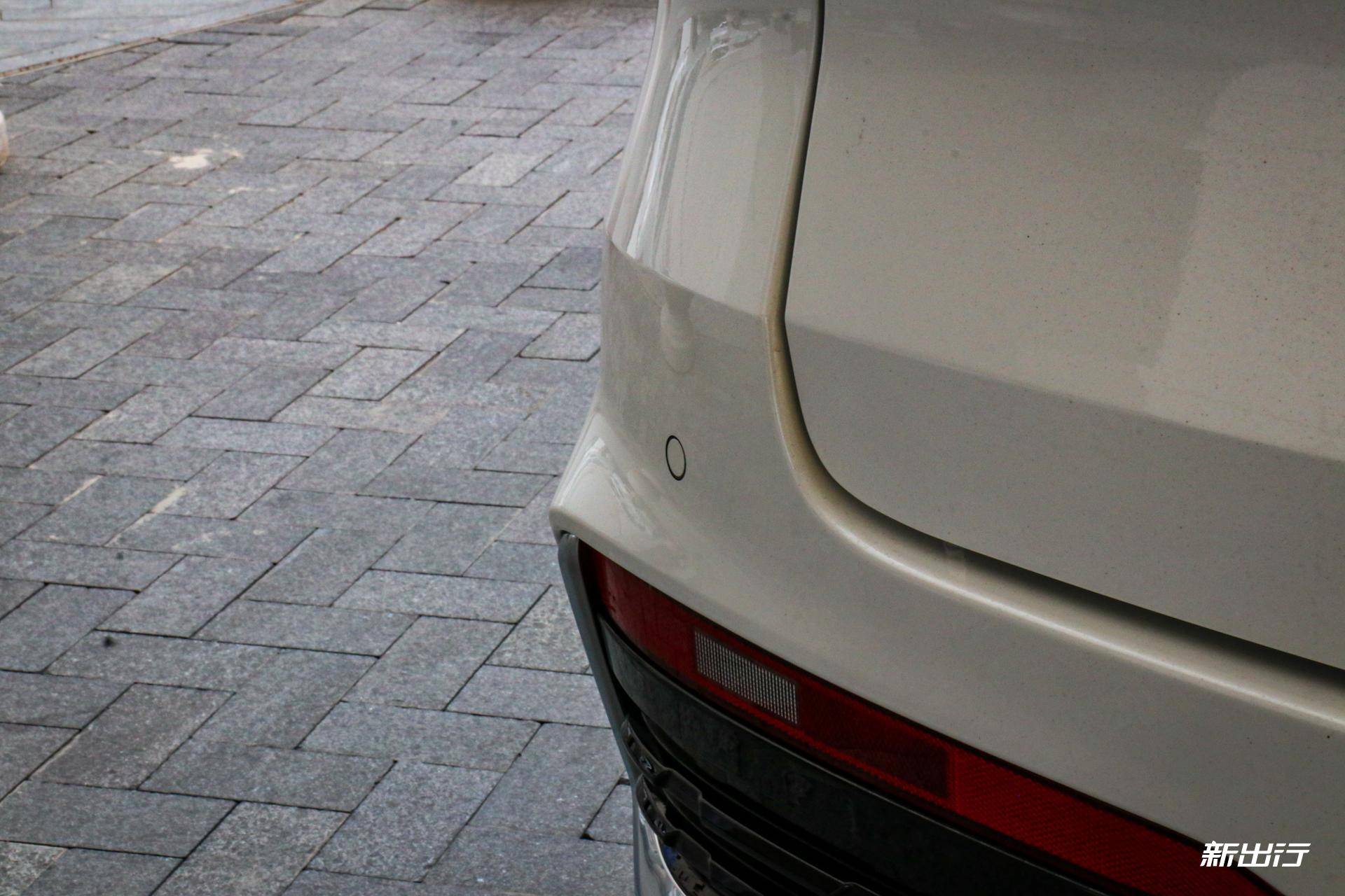 wey拿铁油电混动,wey拿铁混动版