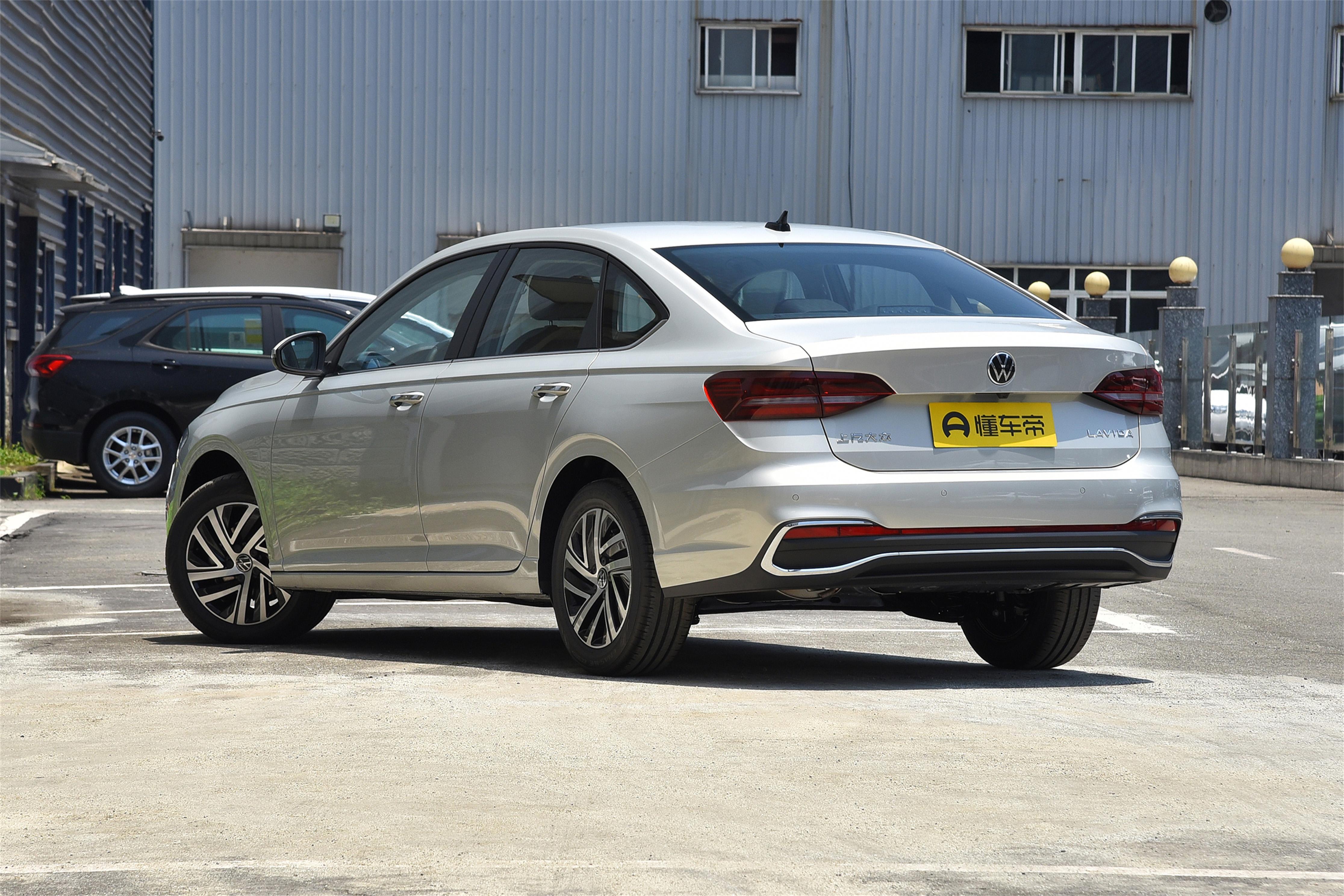 大众朗逸买什么车型好看,10万左右的汽车朗逸好还是轩逸好