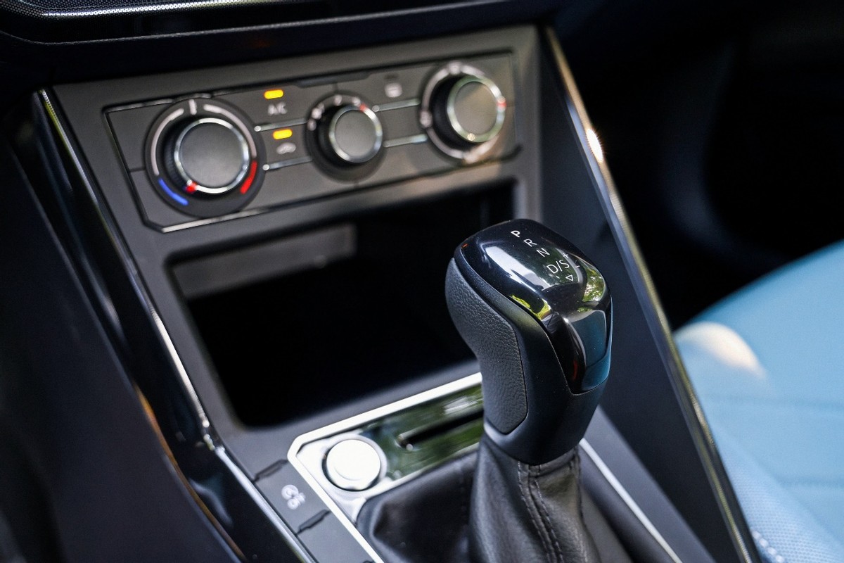 低配不低质紧凑级常青树全新朗逸,朗逸新锐国民家轿