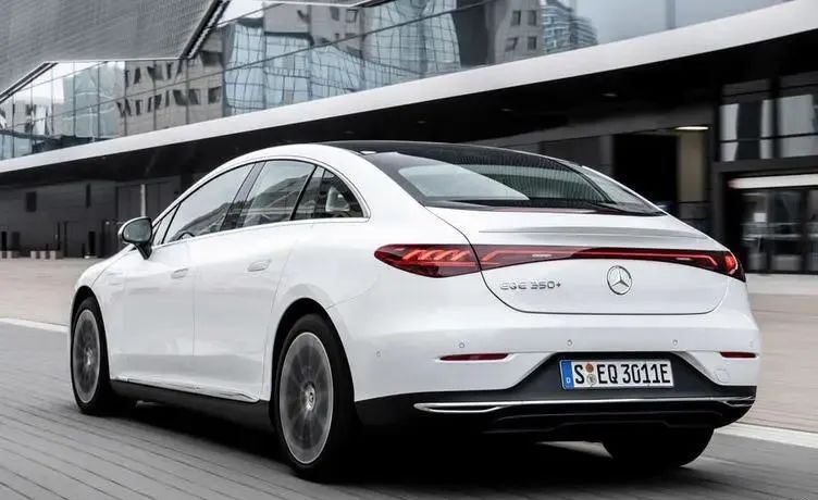 奔驰eqe和蔚来es7怎么选,奔驰eqe和蔚来es7有什么区别