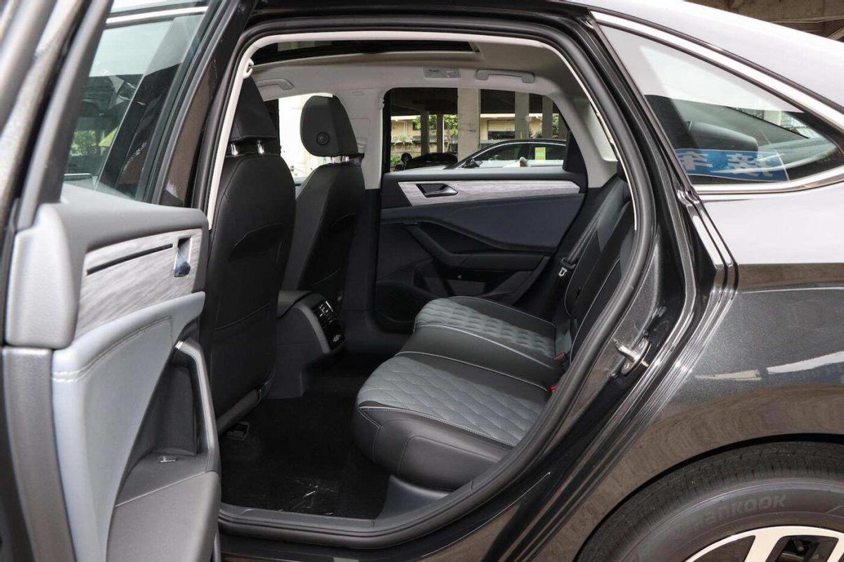 养一台大众速腾你需要花多少钱,养一台1.5t的速腾一年的花费