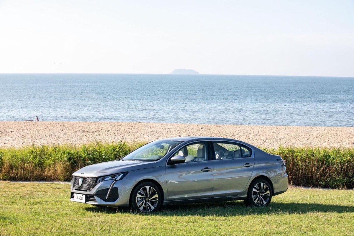 东风标致新408预售入门版优先推荐,标致40820132.0手自一体舒适版