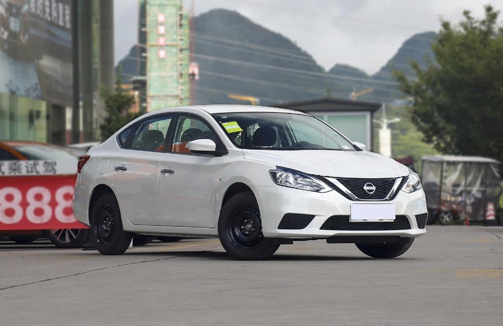 日产轩逸和丰田卡罗拉哪个油耗高,轩逸真实油耗排名