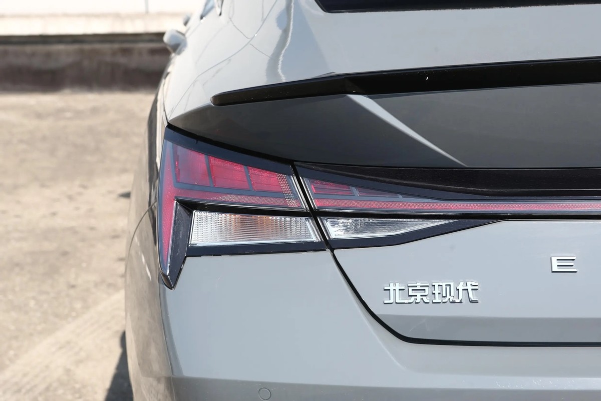 经典与年轻能擦出怎样的火花？解读北京现代伊兰特