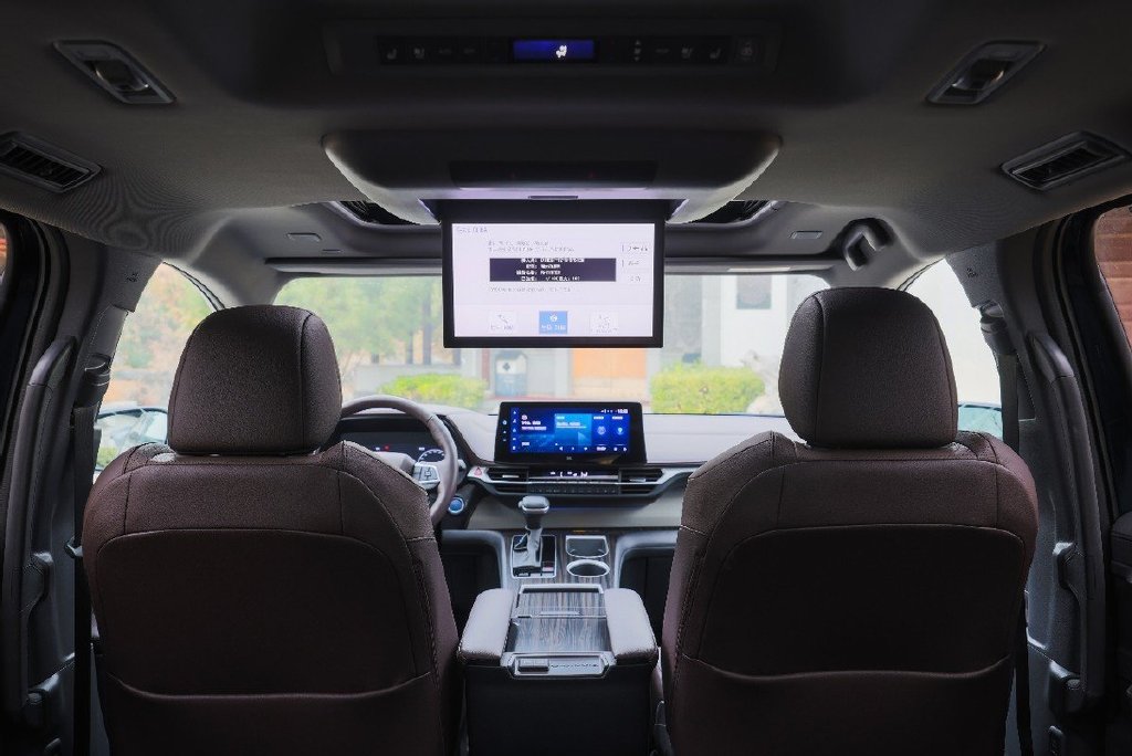 格瑞维亚大七座mpv,格瑞维亚mpv几驱