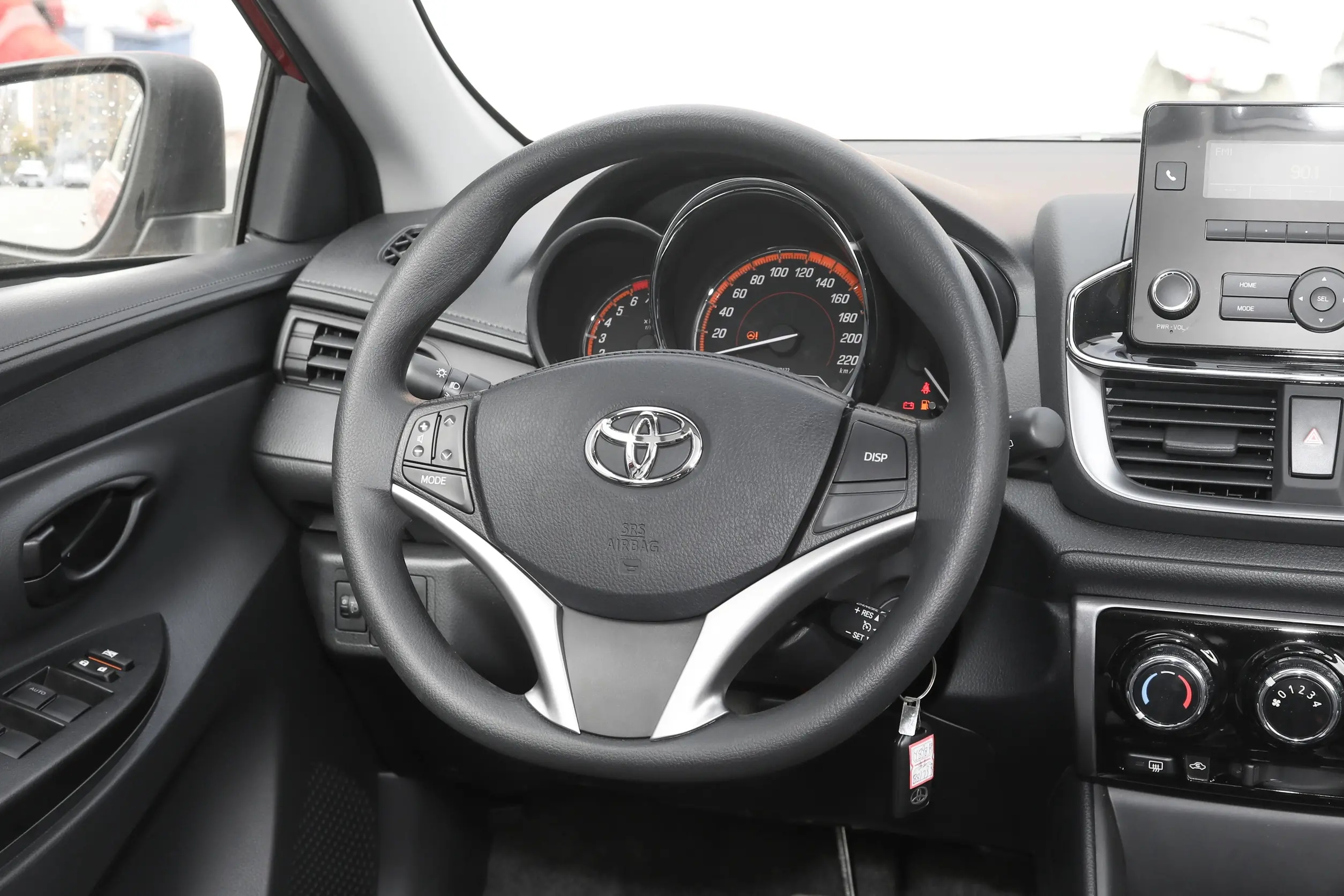 适合女生开的小车性价比高的车型,省油好开的家用性能轿车推荐