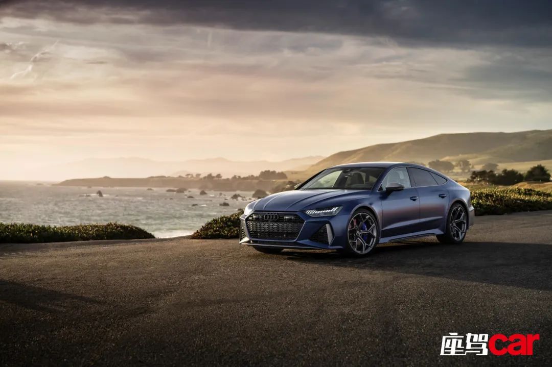 战斗力爆表|海外试驾奥迪最美顶级“战斗机器”