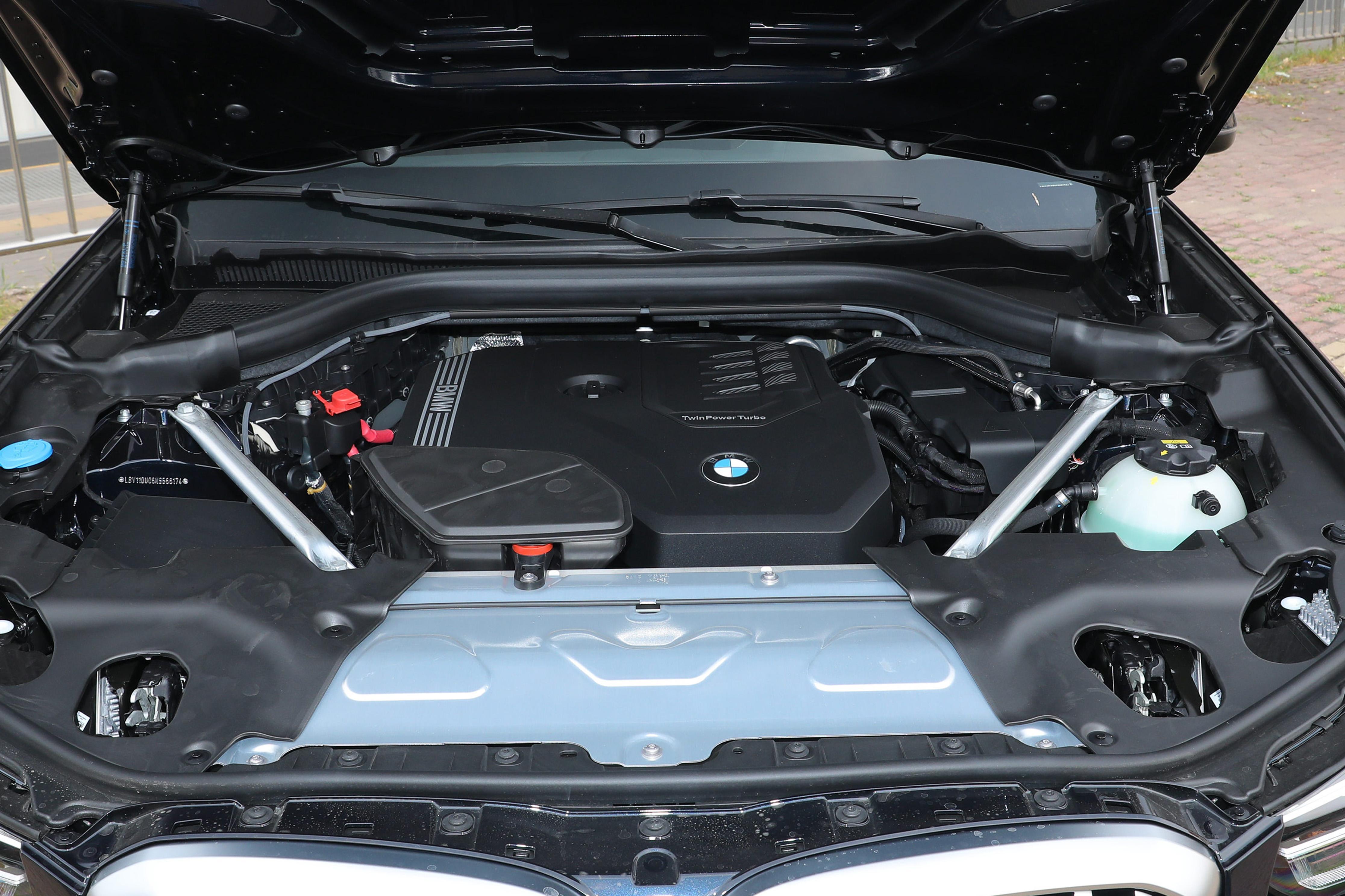 奥迪q5l宝马x3适时四驱,宝马x330i和奥迪q5l45tfsi爬坡测试