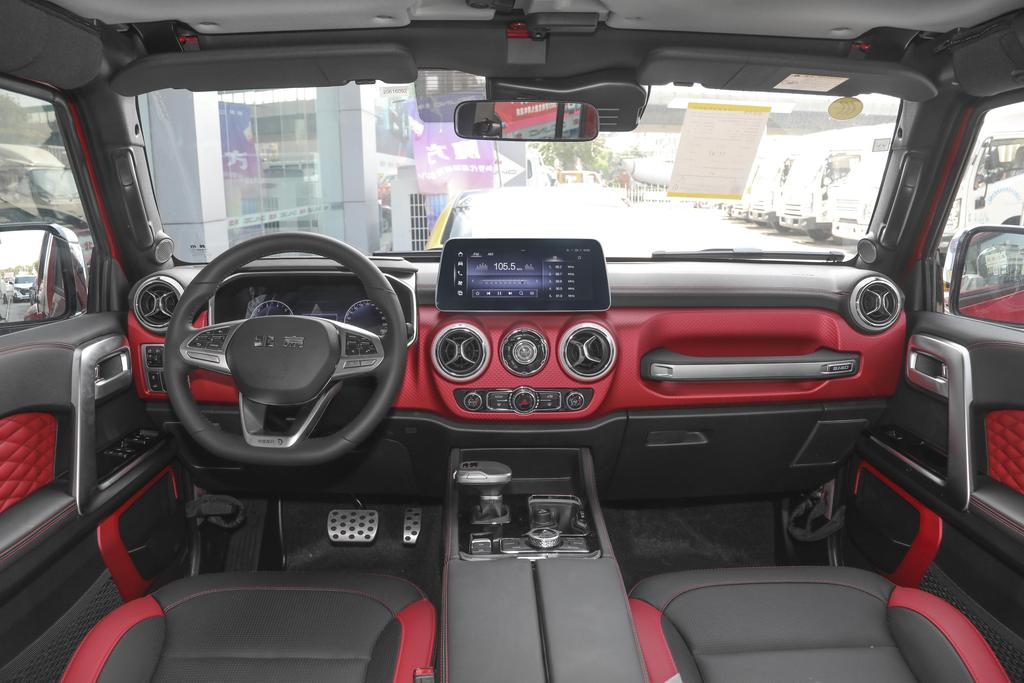 北汽bj40悬浮车顶,新款北京bj40黑色悬浮顶