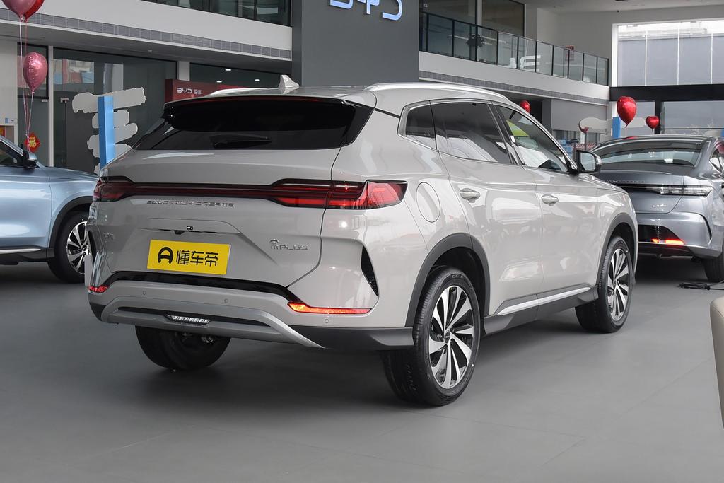 沉浸式体验看车比亚迪宋plusev,比亚迪宋plusev纯电试驾