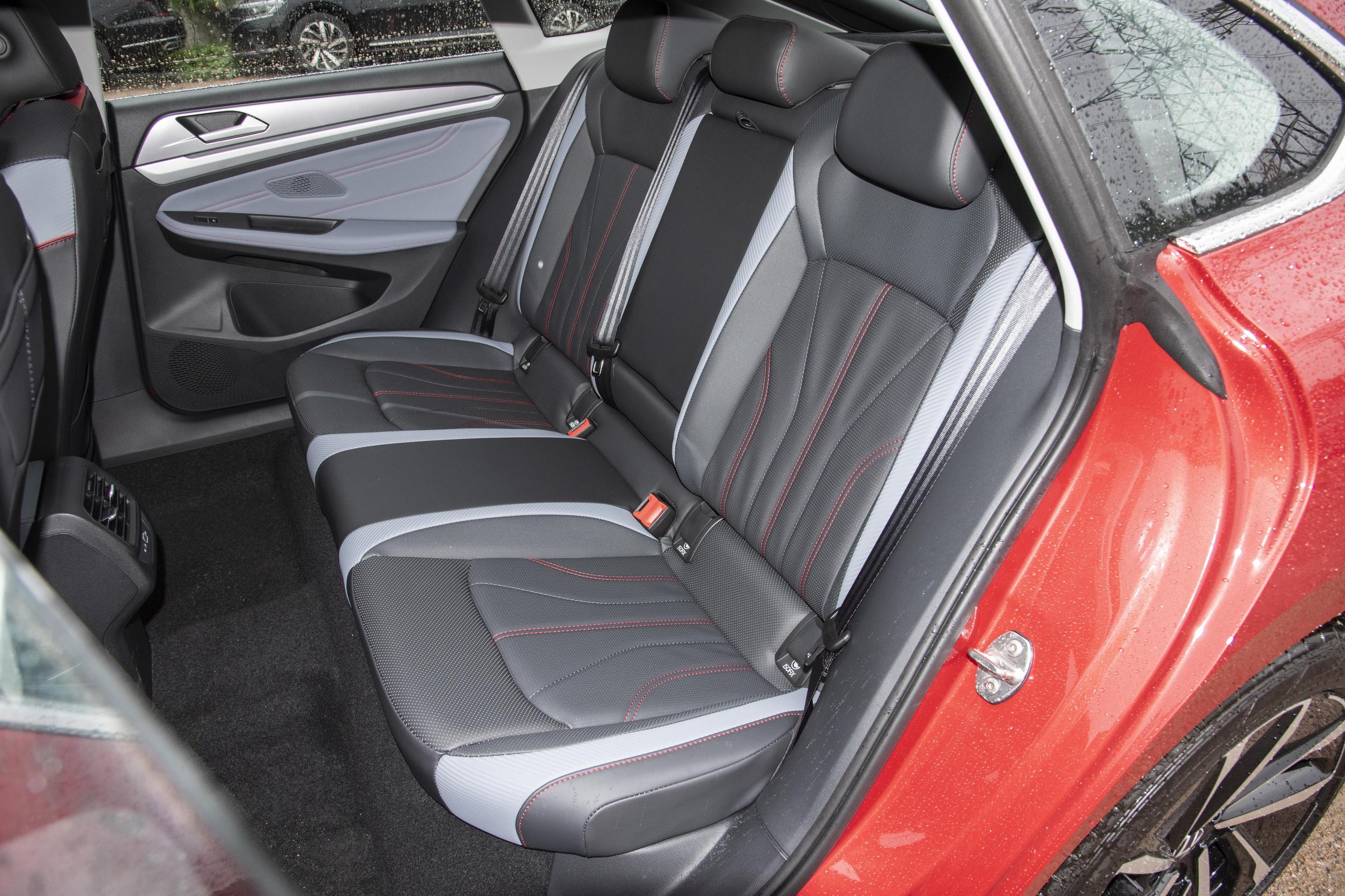 17年凌渡1.4t破百,凌渡年轻人