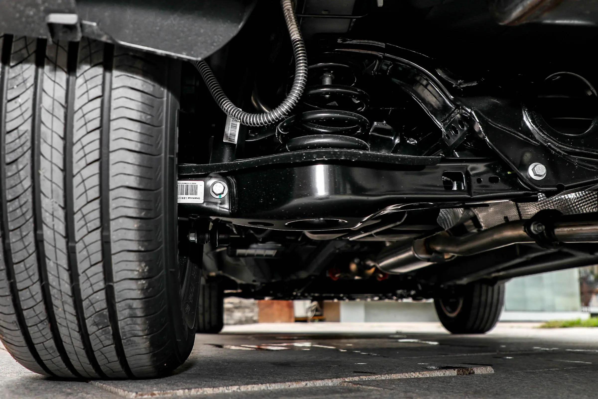 18款吉利远景x6手动1.4t麋鹿测试,7万级最具性价比suv吉利远景x6