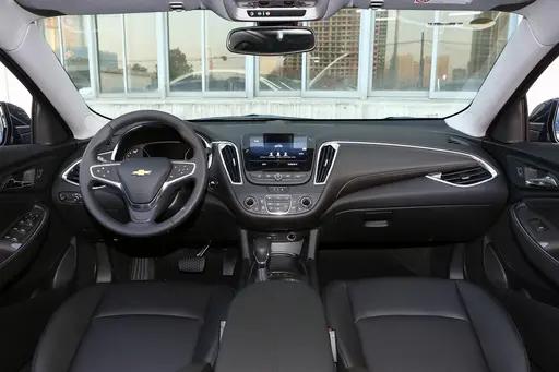 解读迈锐宝XL，轴距2829mm，油耗6.4L，当然入手啊