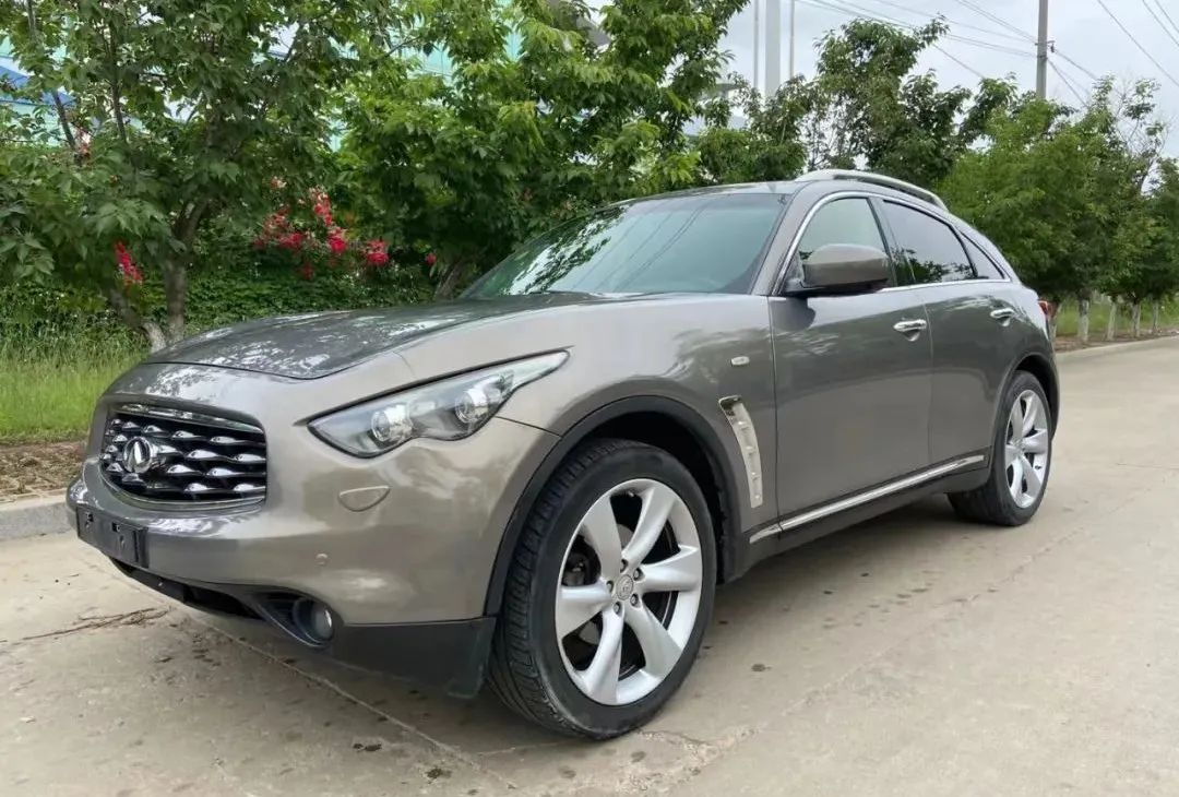 最美suv马自达cx30,最美英菲尼迪fx35