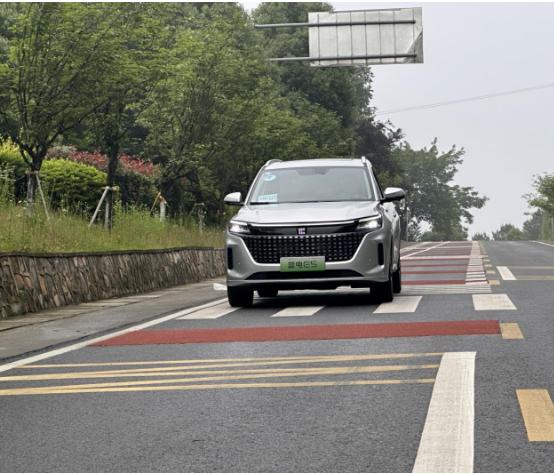 蓝电e5试驾体验,蓝电e5混动试驾