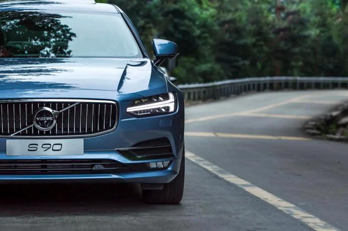 最值得购买的合资中型车大众迈腾,大众迈腾哪一款车最适合买