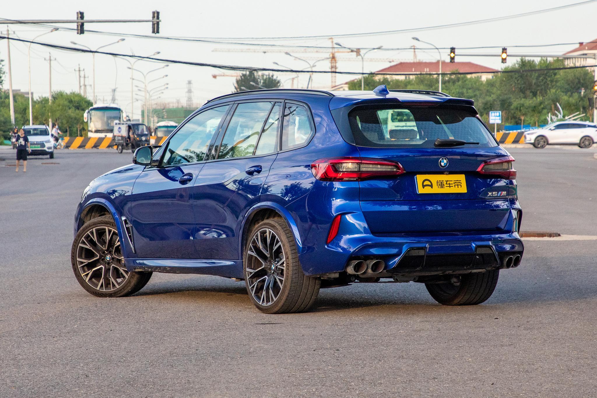 宝马x5mcompetition,新款宝马x5m