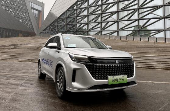 蓝电e5混动臻享版试驾,蓝电e5混动最低配评测