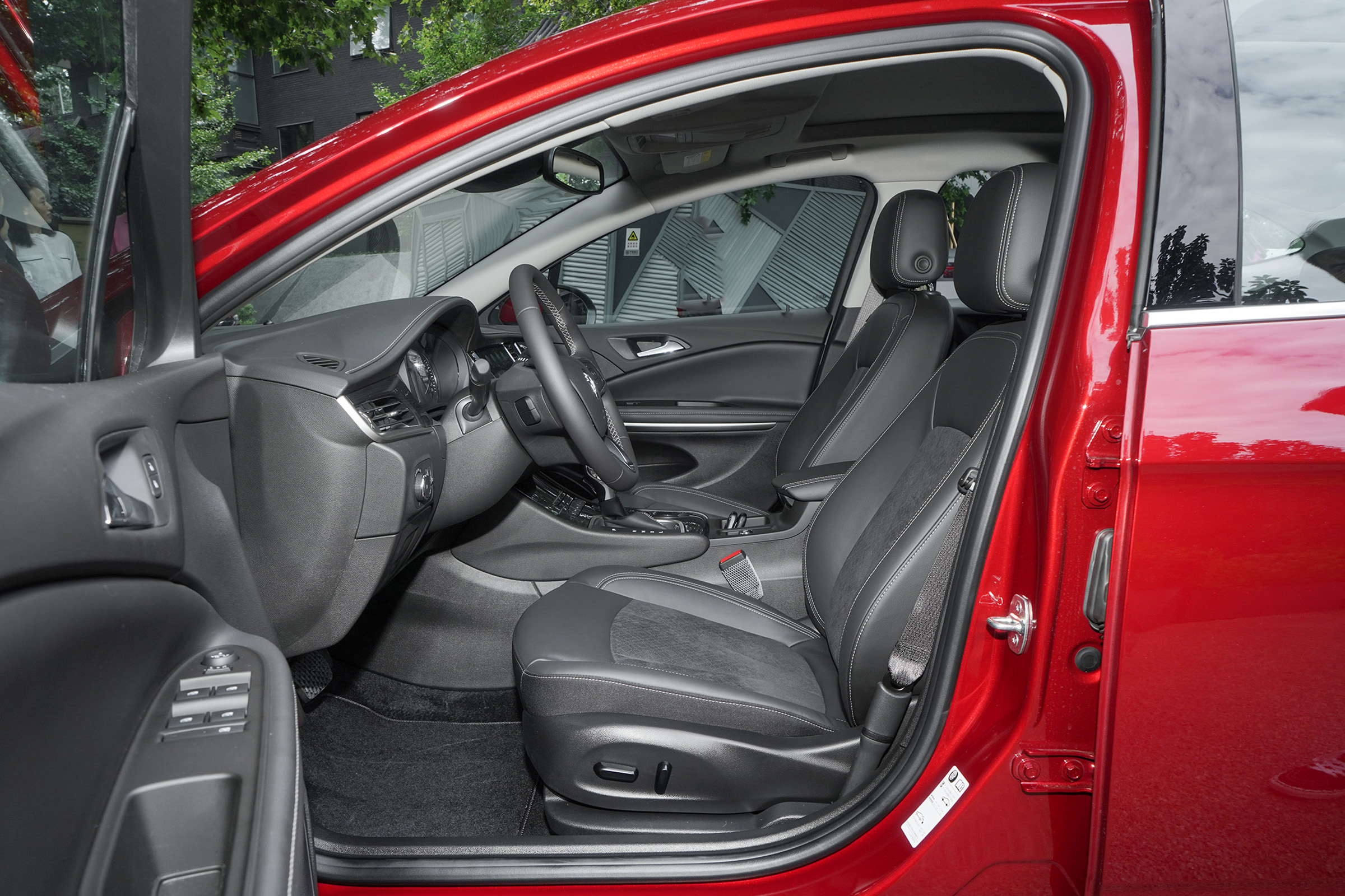 威朗1.5l自吸20万公里,2020年的威朗值得买吗