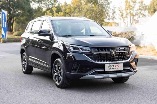 东风盛世风行t52022款落地价格,东风风行t5盛世款与瑞虎5x的比较