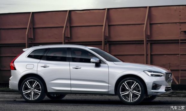 7.4秒破百的豪华车型,3.8秒破百全系标配2.5t