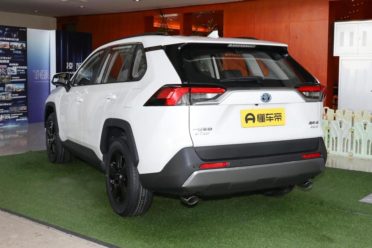 详解一汽RAV4荣放，两种动力可选，能否兼顾性能和节能？
