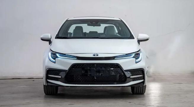 雷凌混动豪华外观,2018款丰田雷凌外观