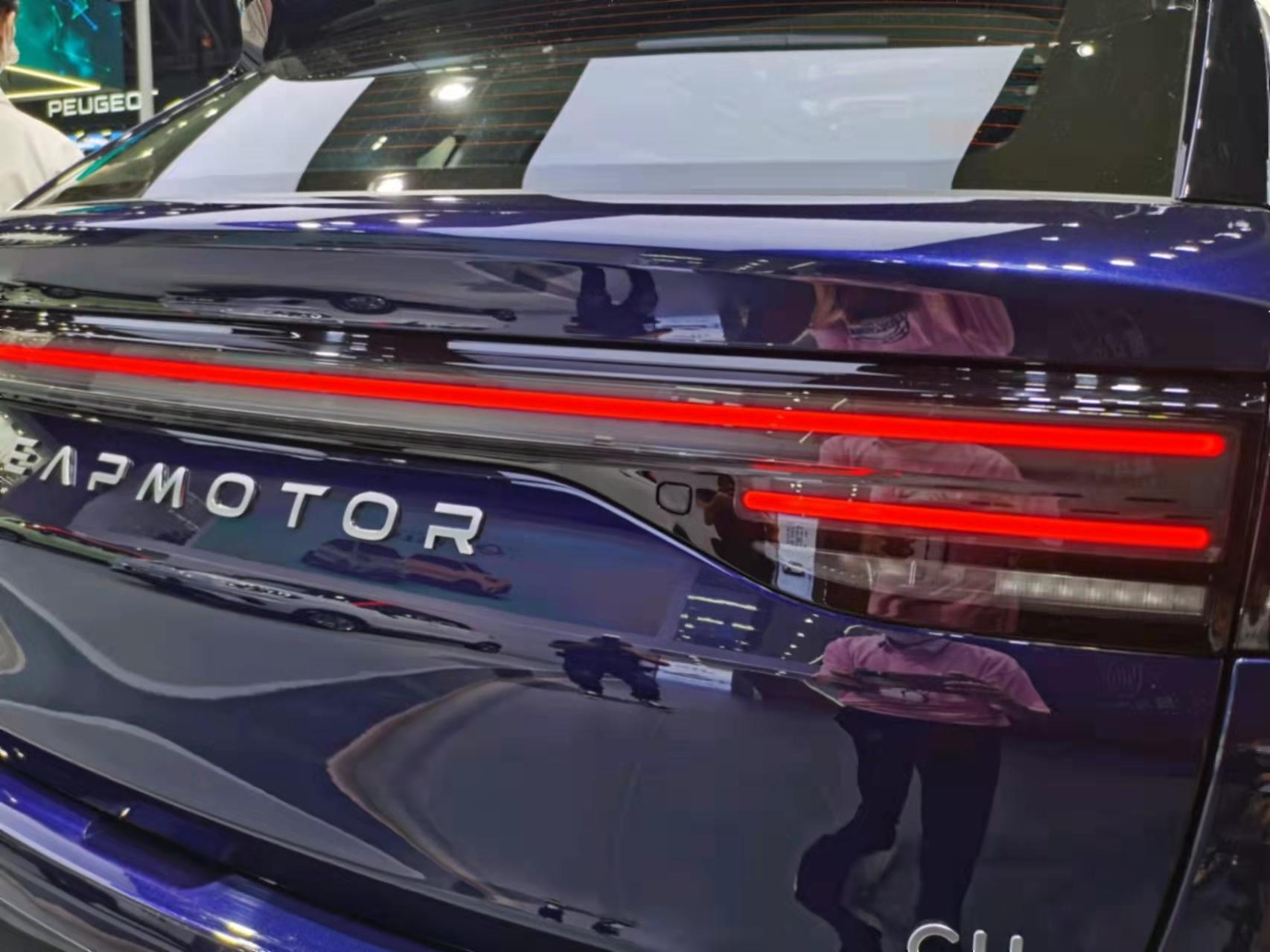 购”无忧礼，12月申请*款贷**，可享6000元/台金融贴息