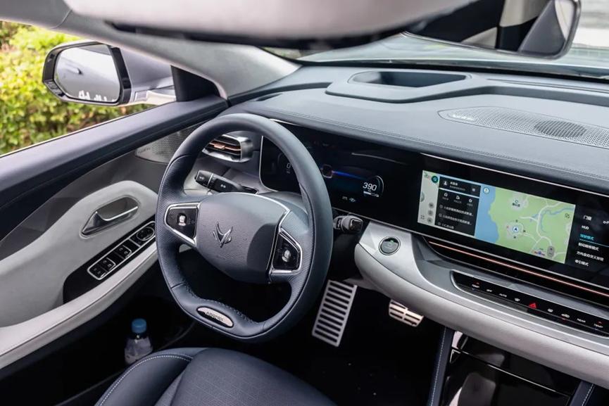 30万落地，极狐阿尔法S、小鹏P7、极氪001如何选？