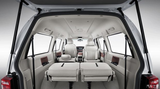 菱智m5ev行驶30万公里,油价5元以下