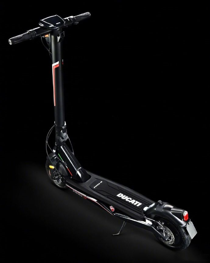 杜卡迪滑板车评测,杜卡迪pro-iii滑板车