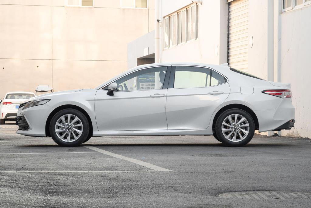 快来看下第八代凯美瑞有哪些特点