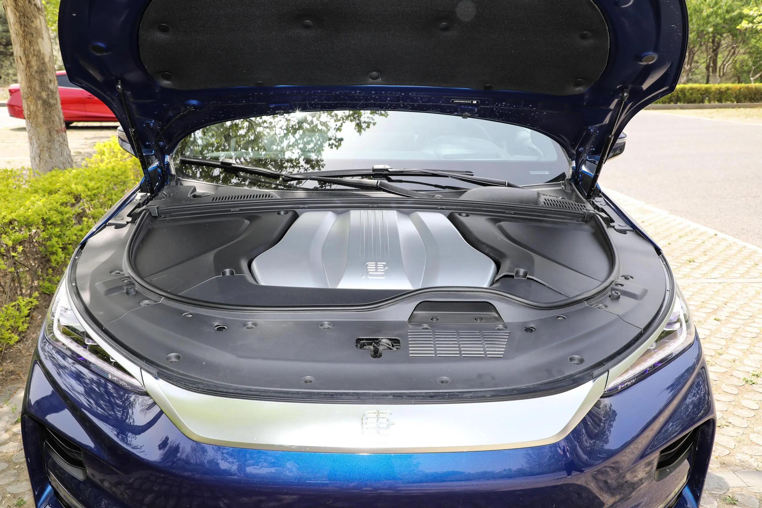 新款比亚迪唐ev售27.98-33.98万元,比亚迪唐ev730公里续航