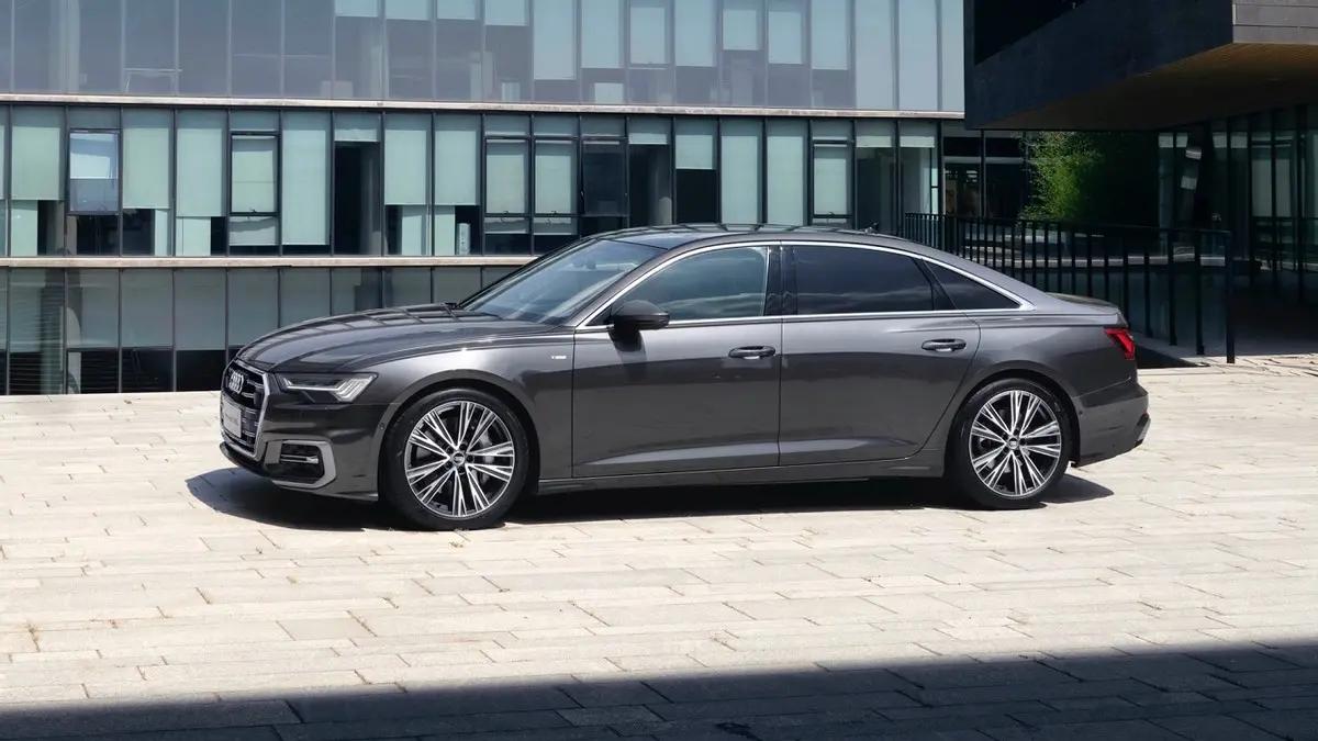 全新奥迪a6l豪华动感讲解,两种造型设计新款奥迪a6l即将上市