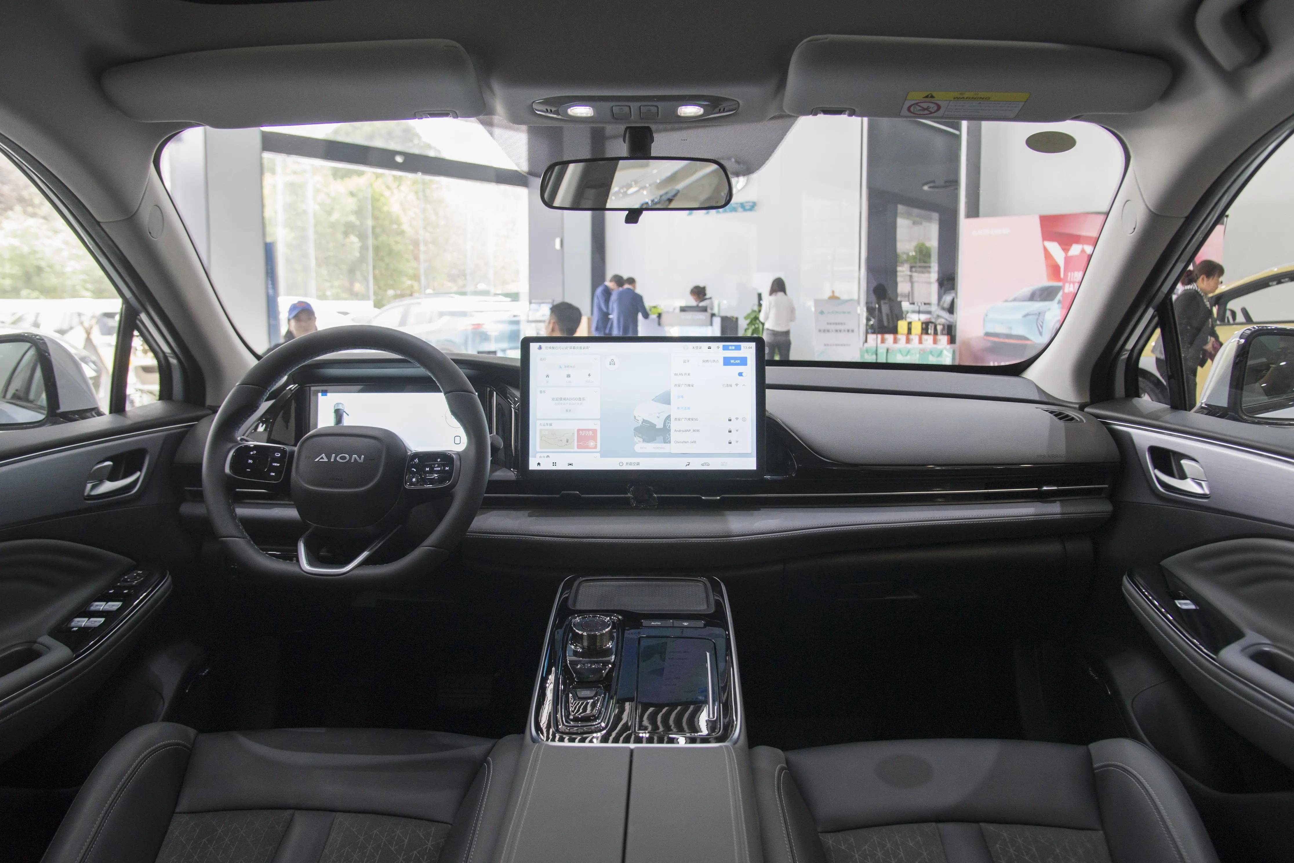aions售价13.98万元起欢迎试乘试驾,新款aions超长续航版
