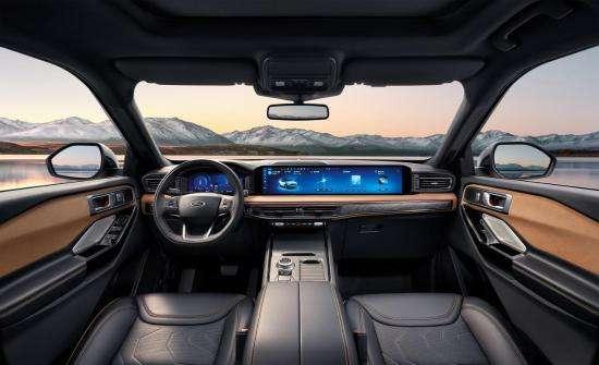 二手福特探险者昆仑巅峰版多少钱,福特2023探险者昆仑版汽车用品