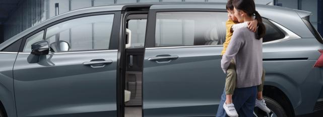 库斯途低配入门车型家用值得购买,既能赚钱又能带娃的超级奶爸