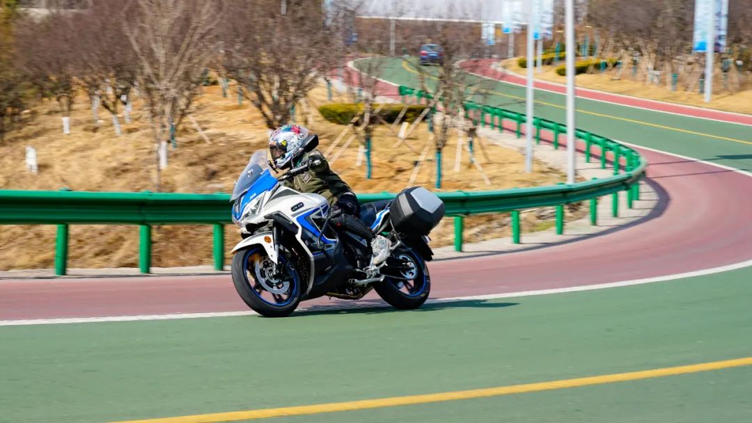 杰迪300警用版,杰迪300试驾