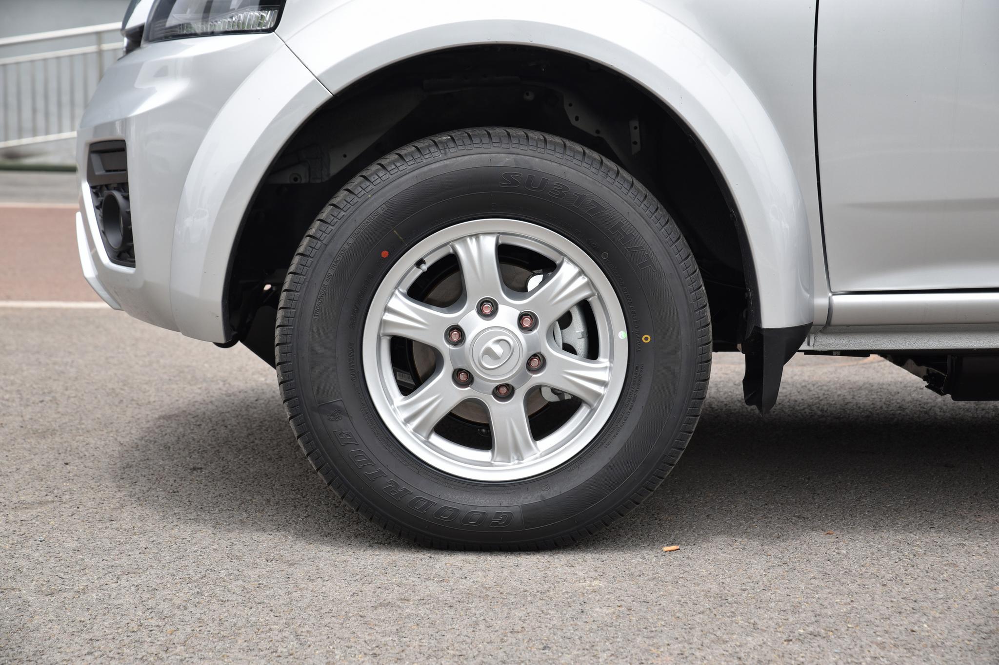 长城皮卡风骏5四驱沙漠越野技巧,长城皮卡风骏5走s弯看点