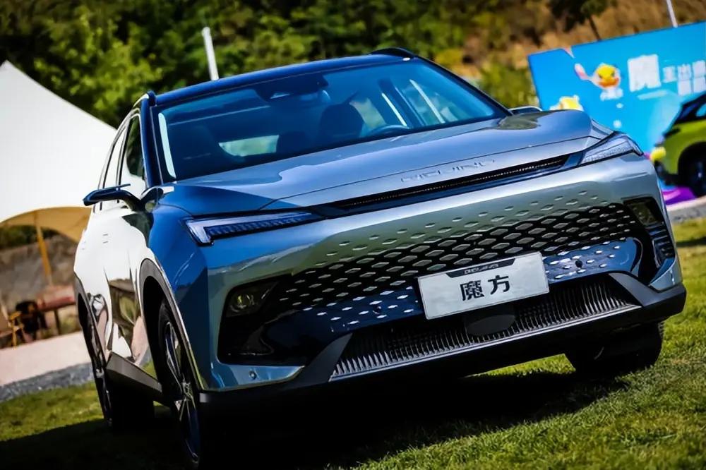 北京汽车魔方全方位解析,新款北京汽车魔方