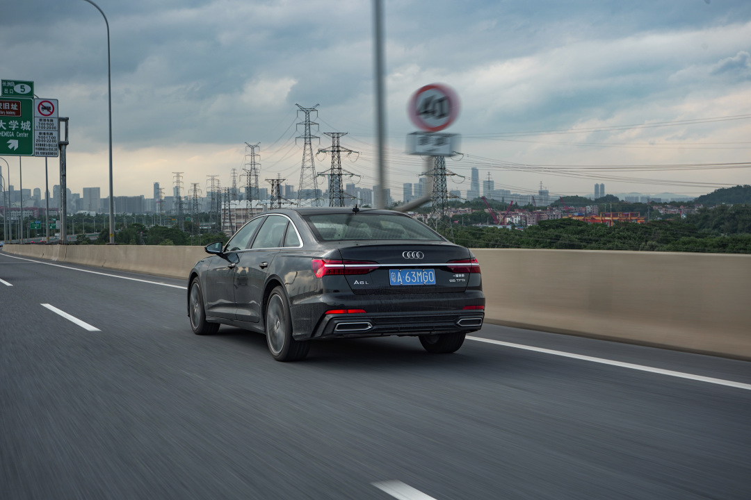 谁会拒绝一辆奥迪汽车,谁会拒绝一辆斯堪尼亚