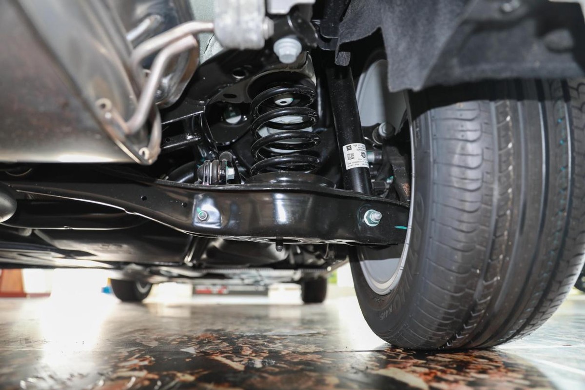 高尔夫嘉旅1.4t油箱容积多少升,体验大众高尔夫