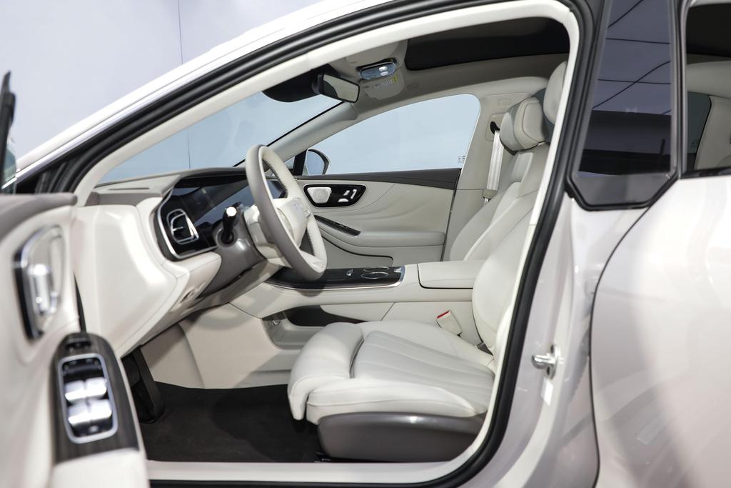 飞凡f7能上专车车型吗,纯电车飞凡f7值不值得买