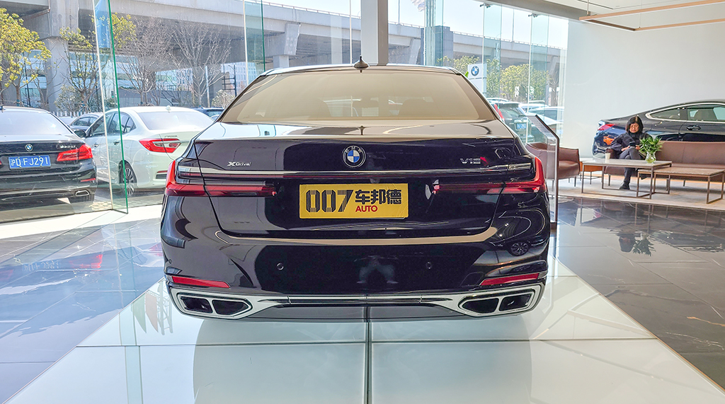 全新宝马7系续航油耗多少,宝马7系用车成本分享