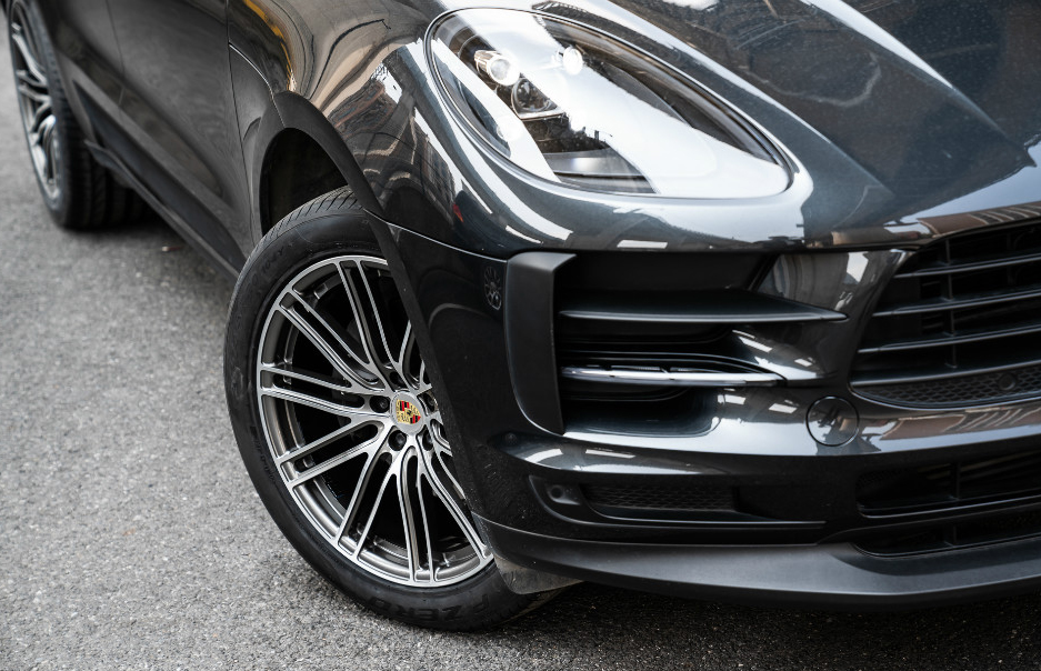 保时捷迈卡macan2.0t,保时捷macan改超宽胎