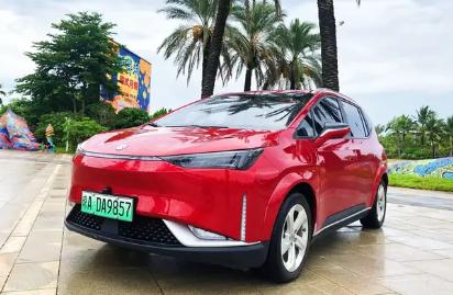 合创z03潮酷版620km驾驶感受,合创z03上路外观视频