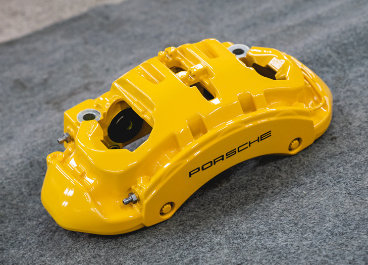 保时捷taycan绿色轮毂,保时捷taycan米色金属漆