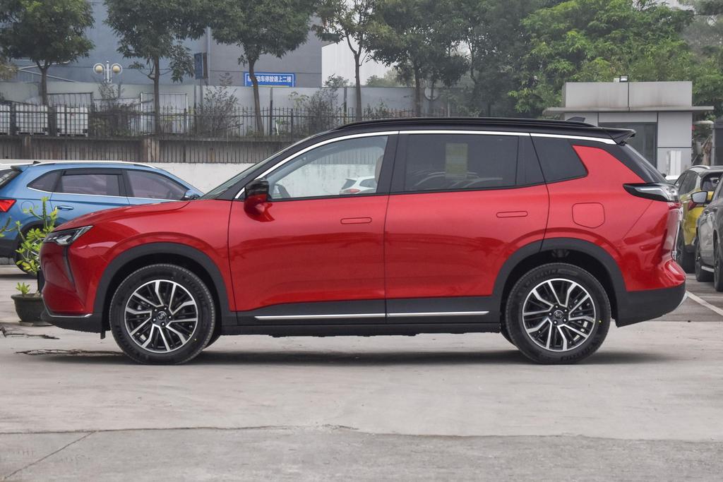 迎春节优惠活动正在进行中,新能源汽车威马最新款