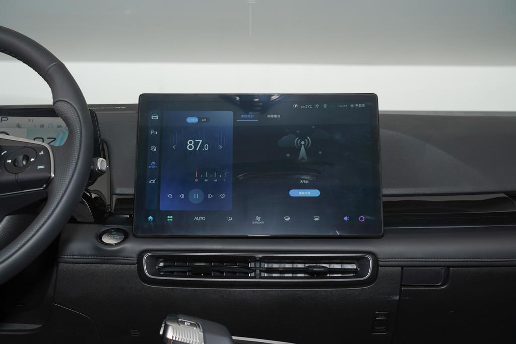 国产北汽魔方,一台新潮燃油车静态体验北汽魔方